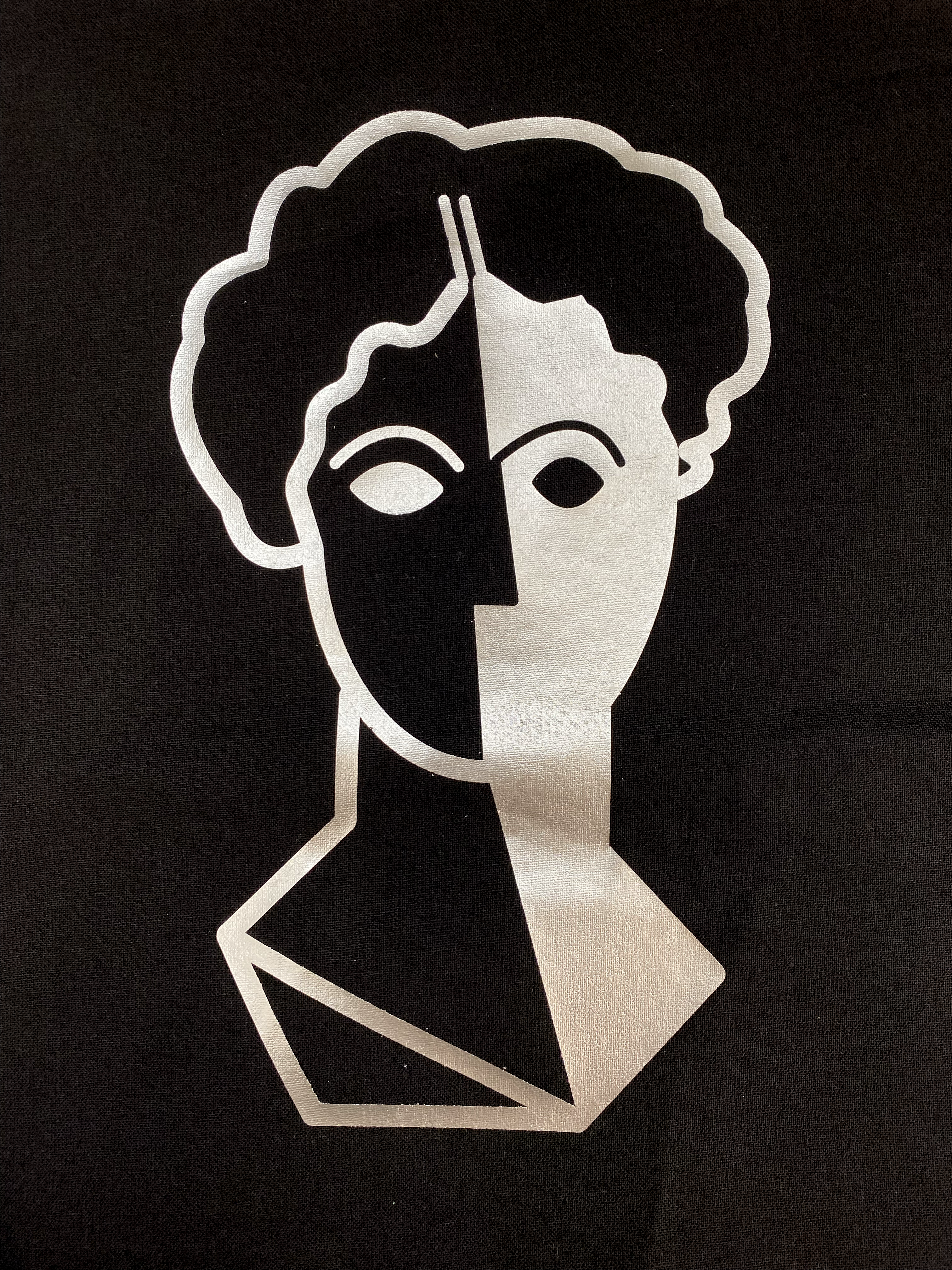 Selene tote bag overlay