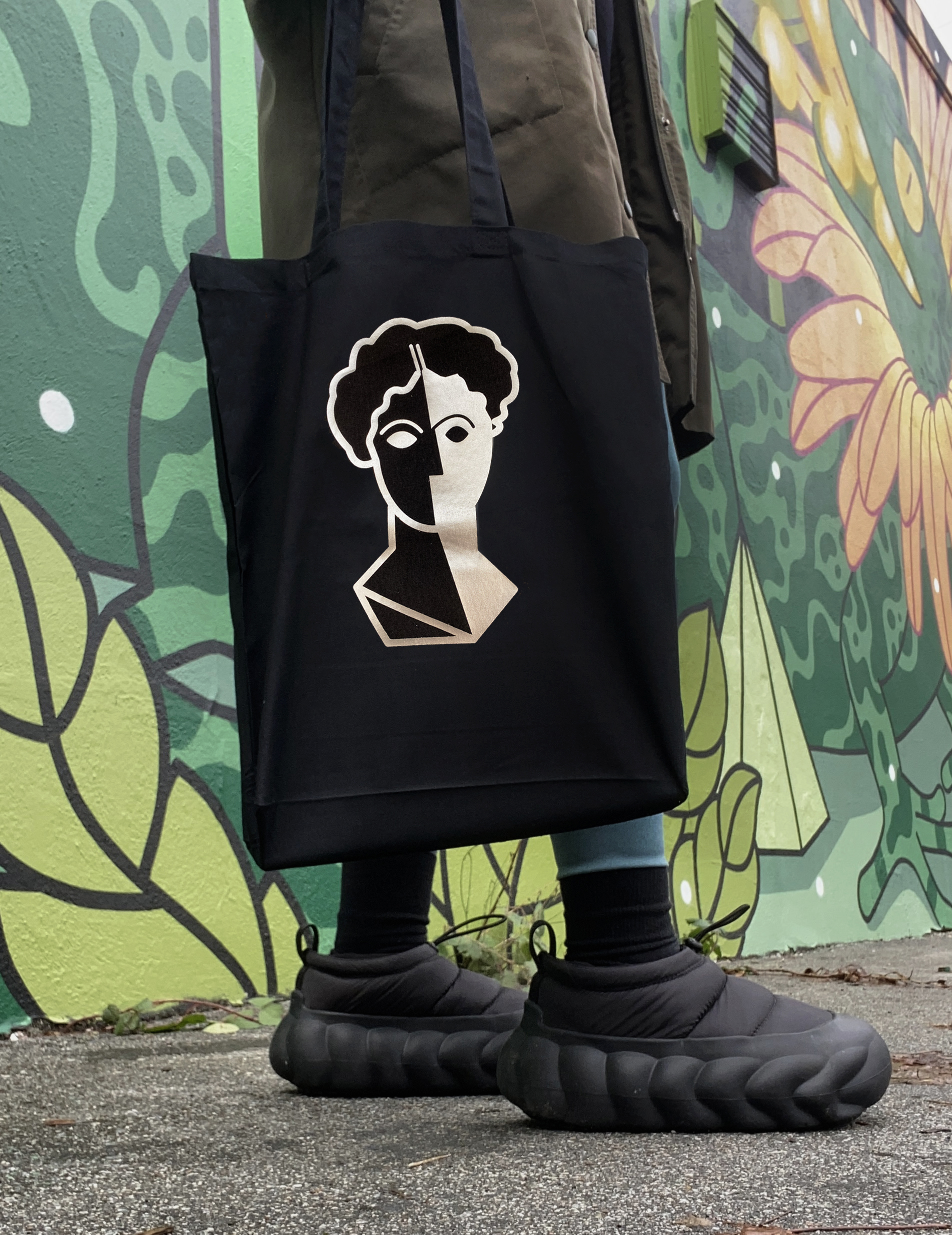 Selene tote bag